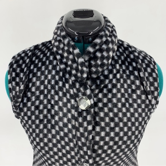 Swiss Girl Black and White Checked Faux Fur Vest with Pockets, EU 34/US 2 - Picture 2 of 16